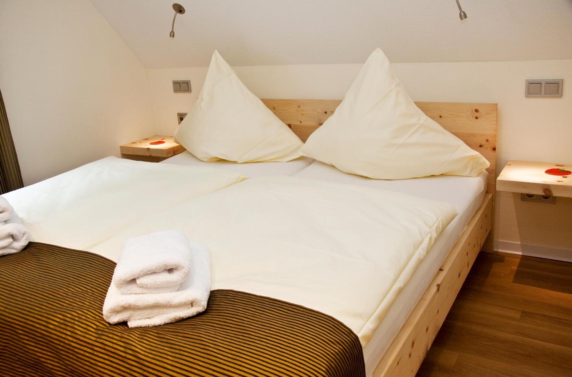 Suitenhotel Idyll Heckenrose Langeoog Exterior photo