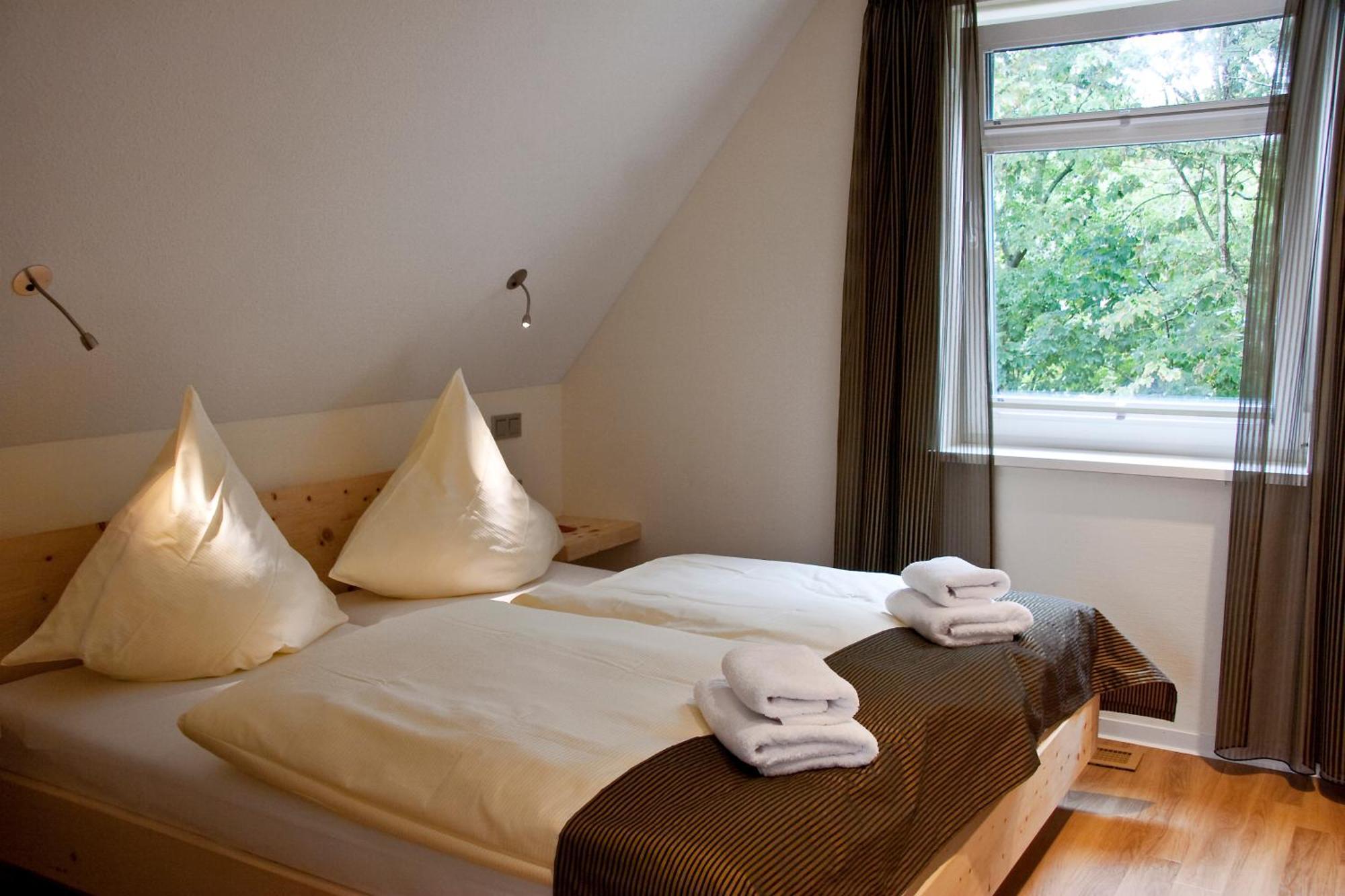Suitenhotel Idyll Heckenrose Langeoog Exterior photo
